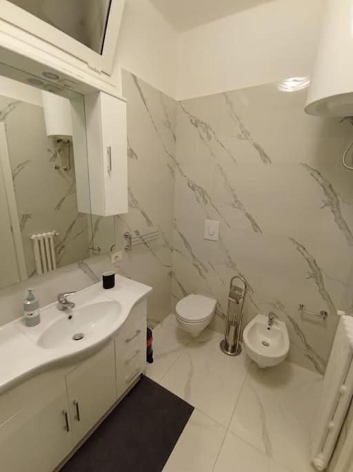 Andrea Central Apartment 바리 외부 사진
